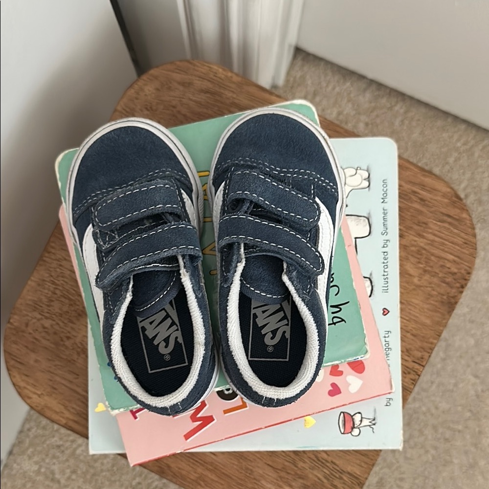VANS OLD SKOOL VELCRO - BLUE- TODDLER SIZE 5.5